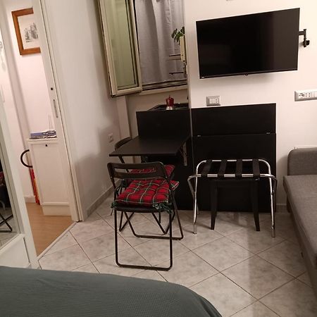 La Residenza Napoli Chiaia Short Let Apartment Superior Via Chiaia 82 Dış mekan fotoğraf