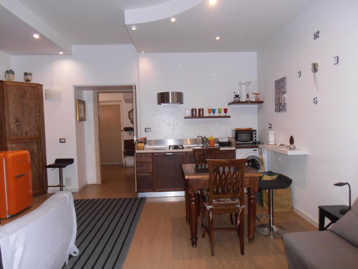 La Residenza Napoli Chiaia Short Let Apartment Superior Via Chiaia 82 Dış mekan fotoğraf