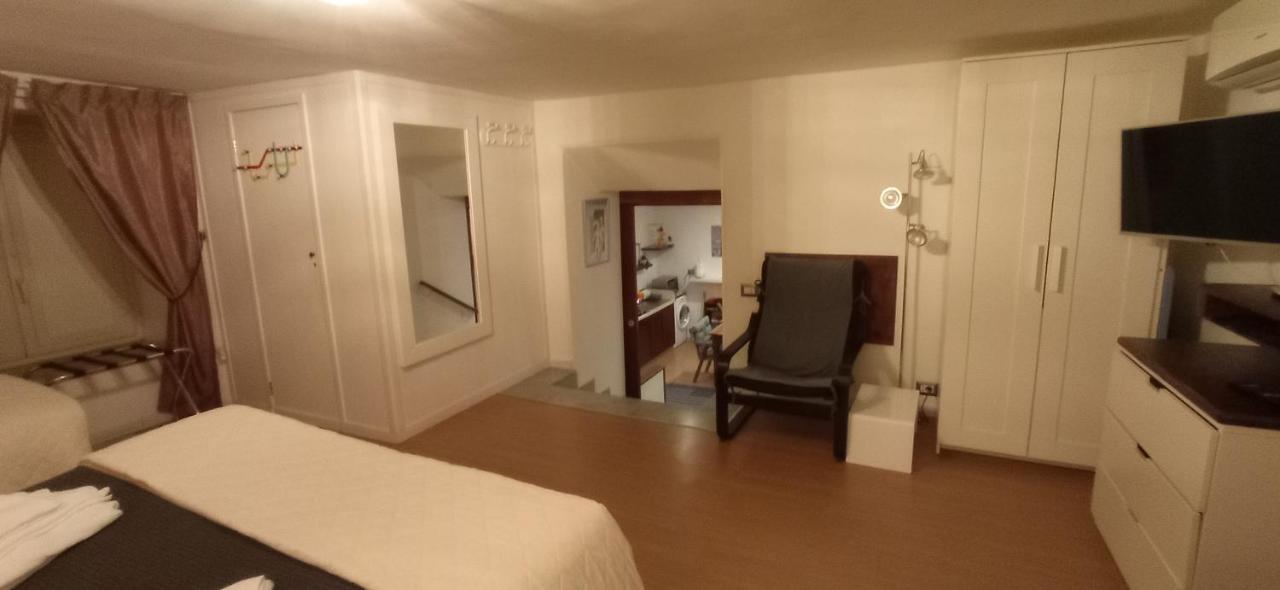La Residenza Napoli Chiaia Short Let Apartment Superior Via Chiaia 82 Dış mekan fotoğraf