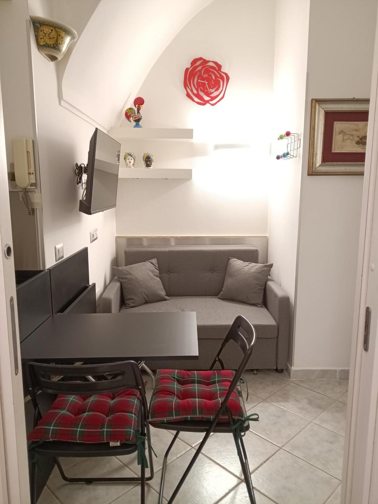 La Residenza Napoli Chiaia Short Let Apartment Superior Via Chiaia 82 Dış mekan fotoğraf