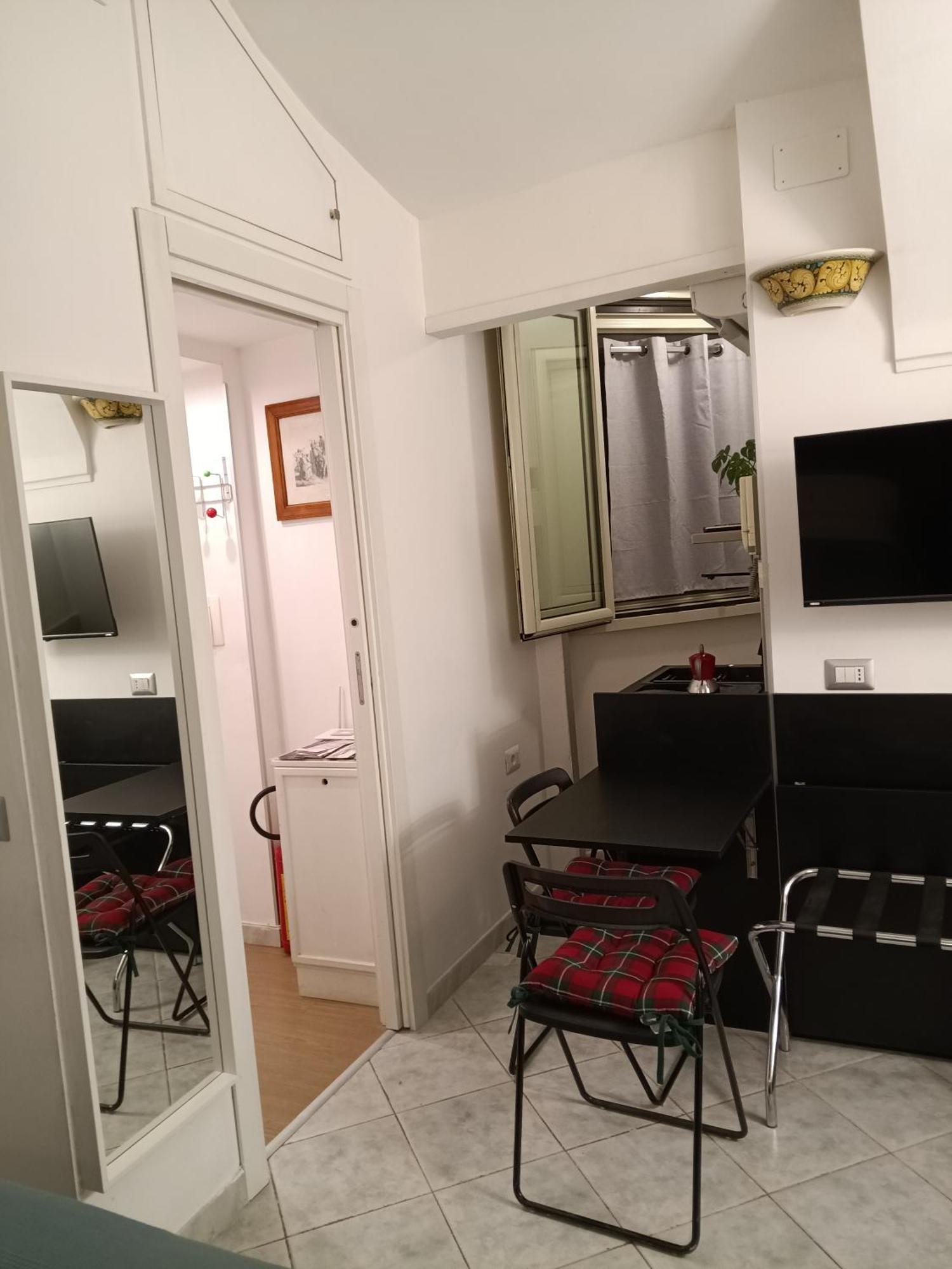 La Residenza Napoli Chiaia Short Let Apartment Superior Via Chiaia 82 Dış mekan fotoğraf