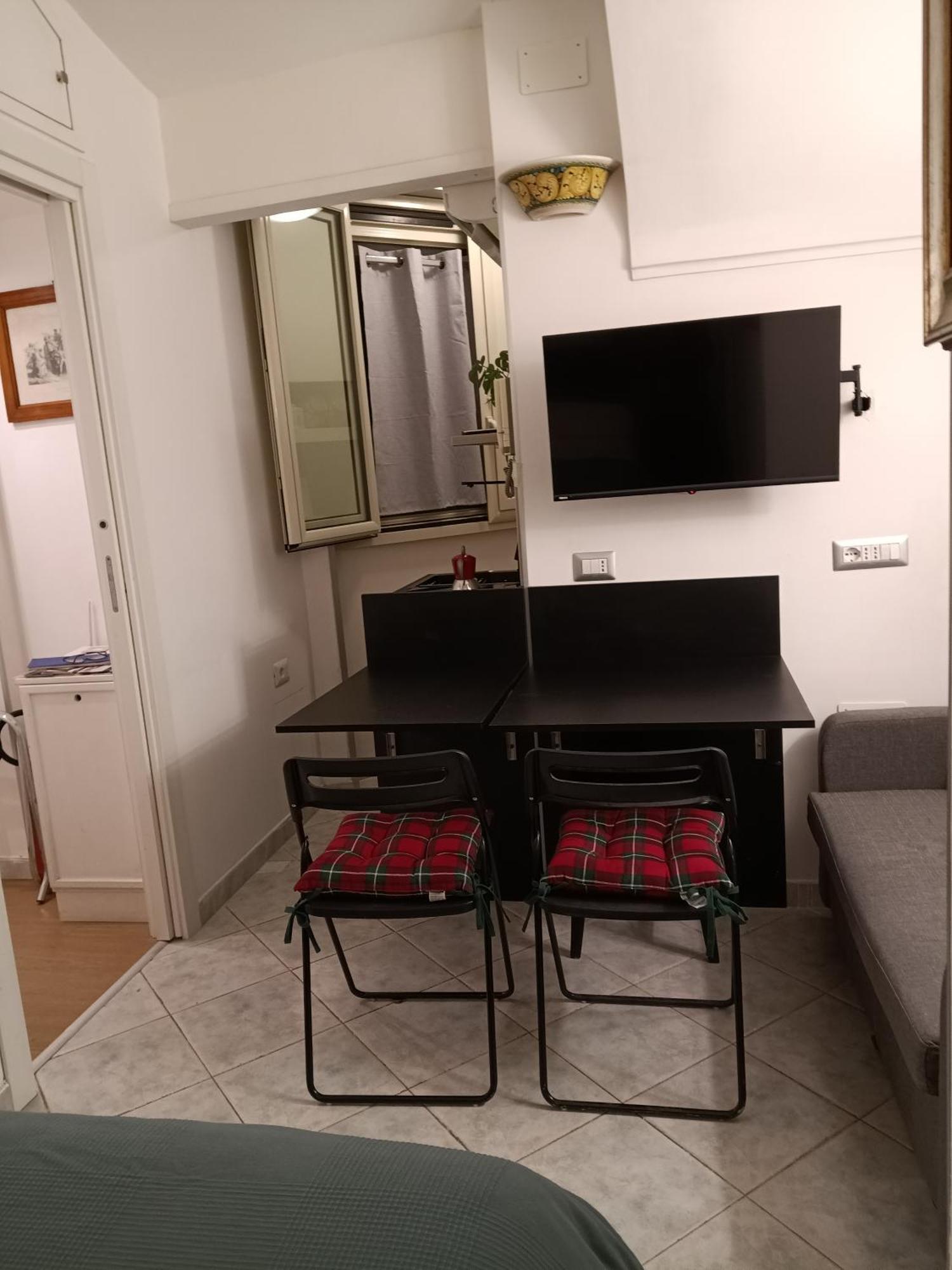 La Residenza Napoli Chiaia Short Let Apartment Superior Via Chiaia 82 Dış mekan fotoğraf